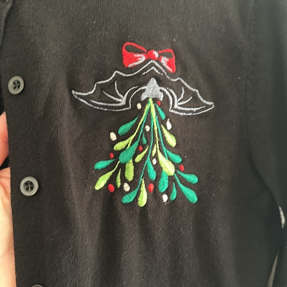 Gothmas, size medium cardigan. Perfect for a spooky babe Christmas 🖤❤️ - Picture 3 of 6